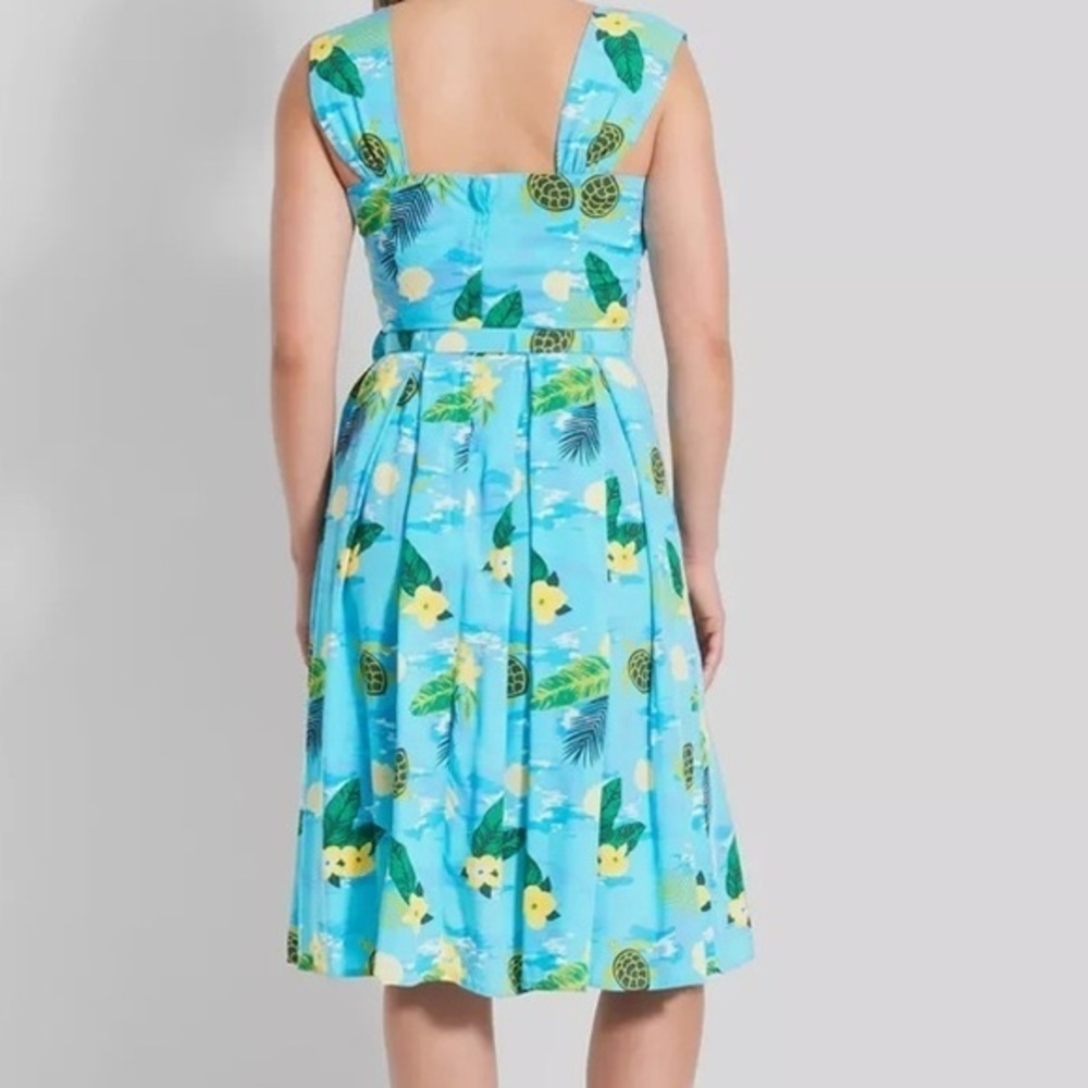 ModCloth dress Jill Tropical powder blue floral
Turtles Swing plus dress Sz 20